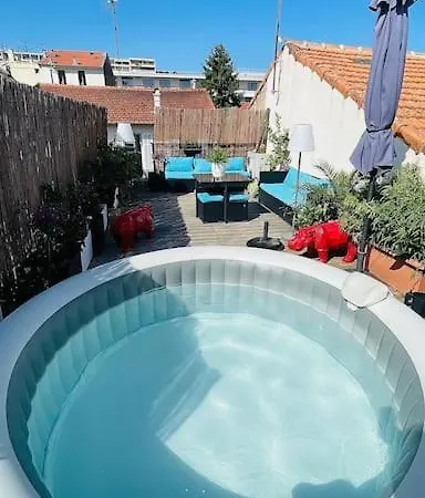 Апартаменты Loft Rooftop&jacuzzi